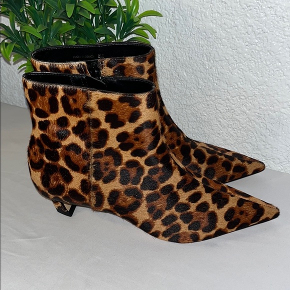 Gianni Bini Brown Ankle Boots with Sleek Design - Picture 9 of 12